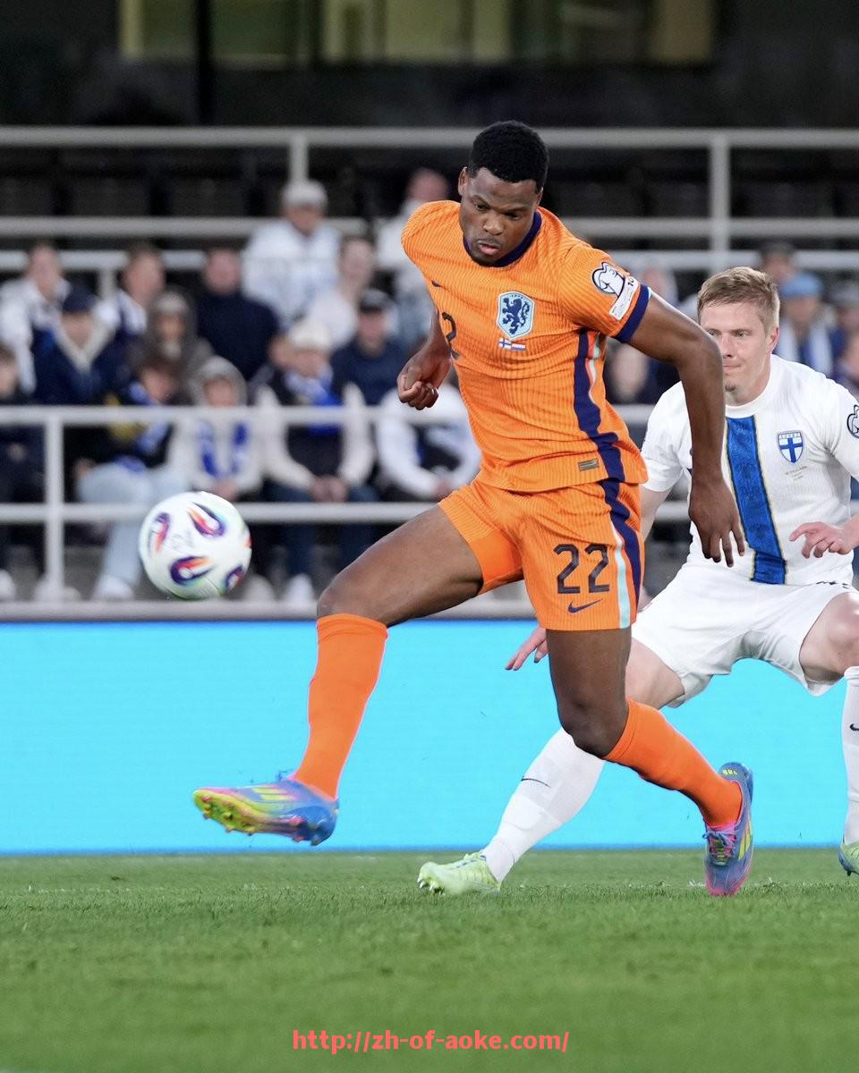 澳客足彩-世俱杯比赛中高位抢断发生点的全场热力图统计解析